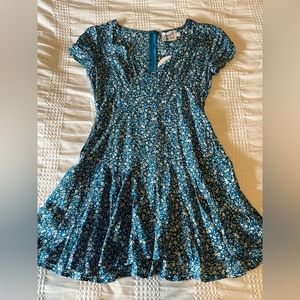 Blue floral dress, size 2 from princess Polly with tags